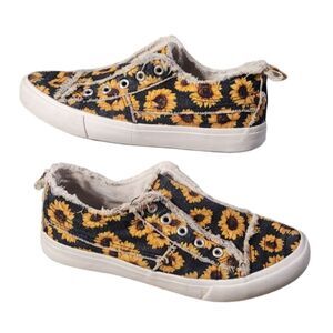 Garlic Girl Sunflower Sneakers